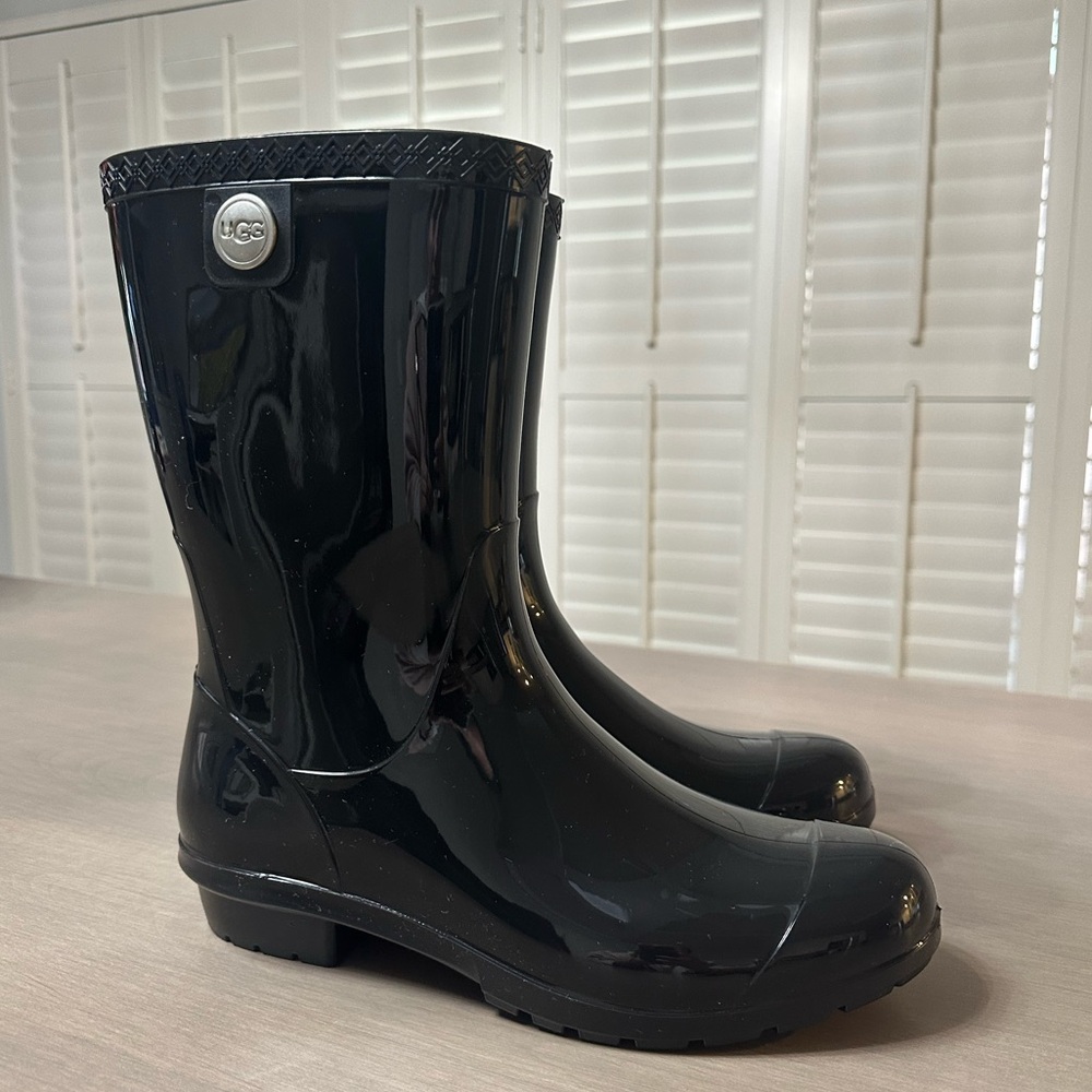UGG rain boots